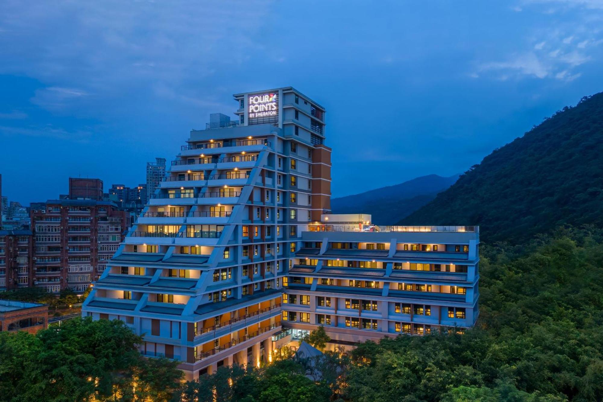 Four Points By Sheraton Yilan Цзяосі Екстер'єр фото